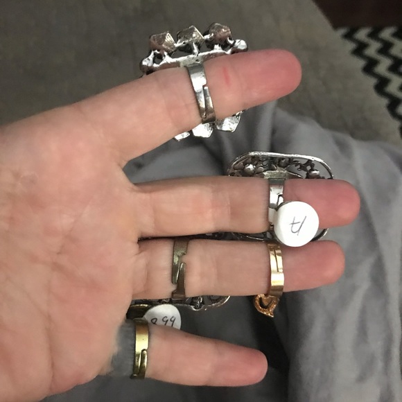 NWT 5 adjustable costume rings - Picture 2 of 4